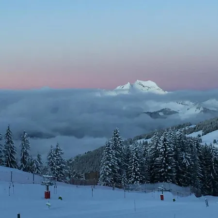 Le M1212 * Avoriaz